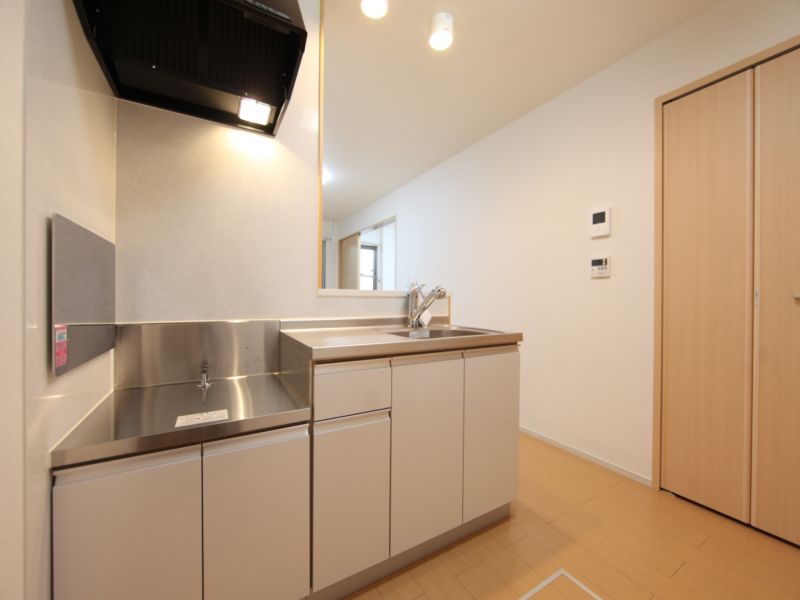 キッチン(ガス2口コンロ設置可)