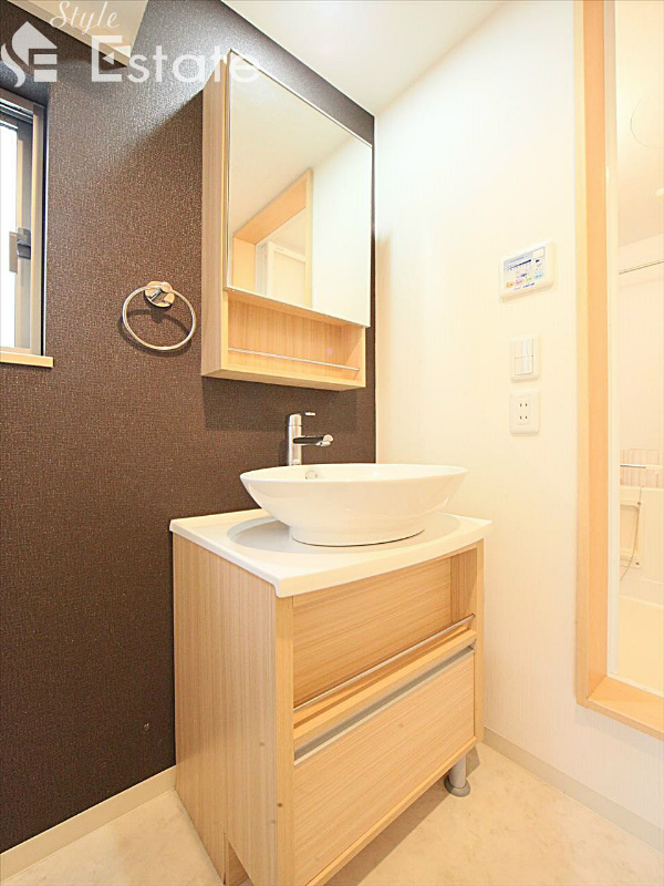 独立洗面台 シャンプードレッサー付