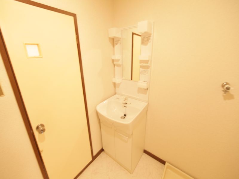 脱衣所 独立洗面台付き