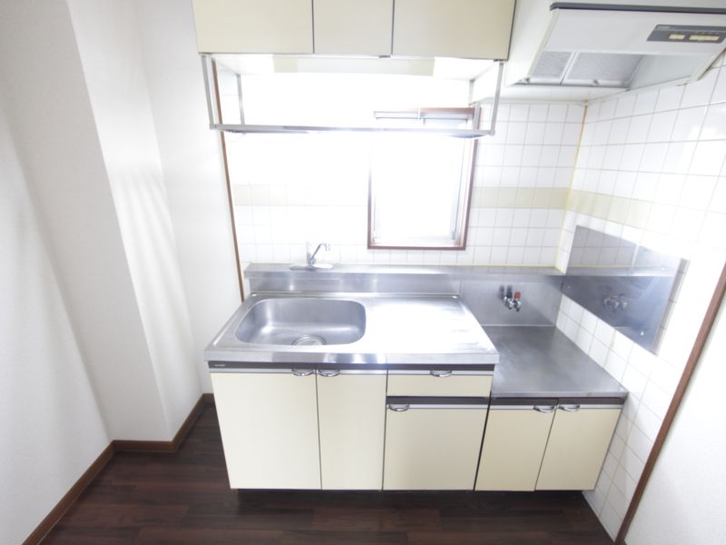 キッチン(ガス2口コンロ設置可)