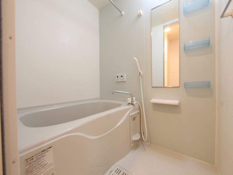 追い炊き機能付きお風呂 窓付き