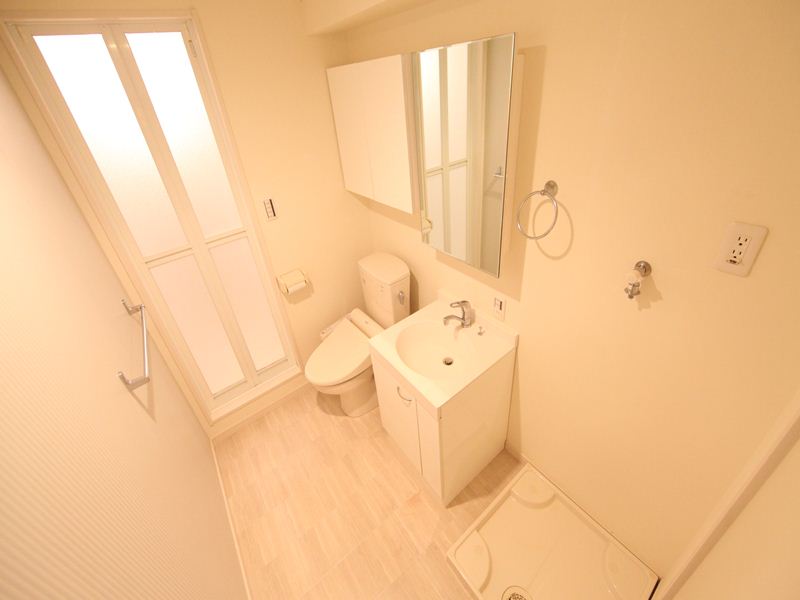 脱衣所 独立洗面台付き