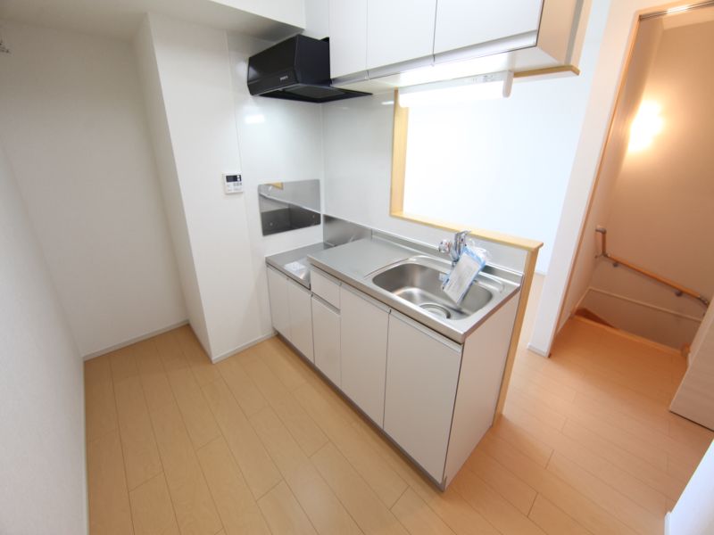 キッチン(ガス2口コンロ設置可)