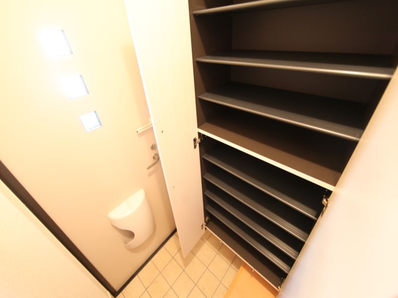 玄関 シューズボックス