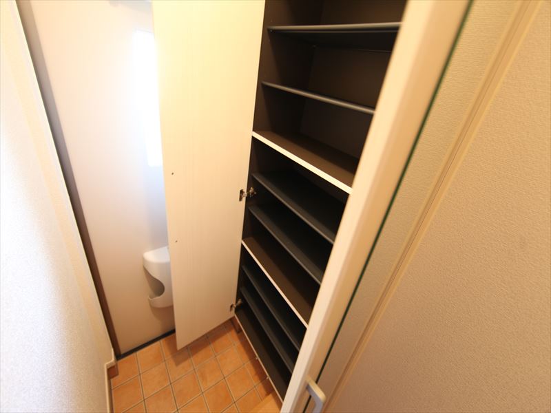 玄関 シューズボックス付