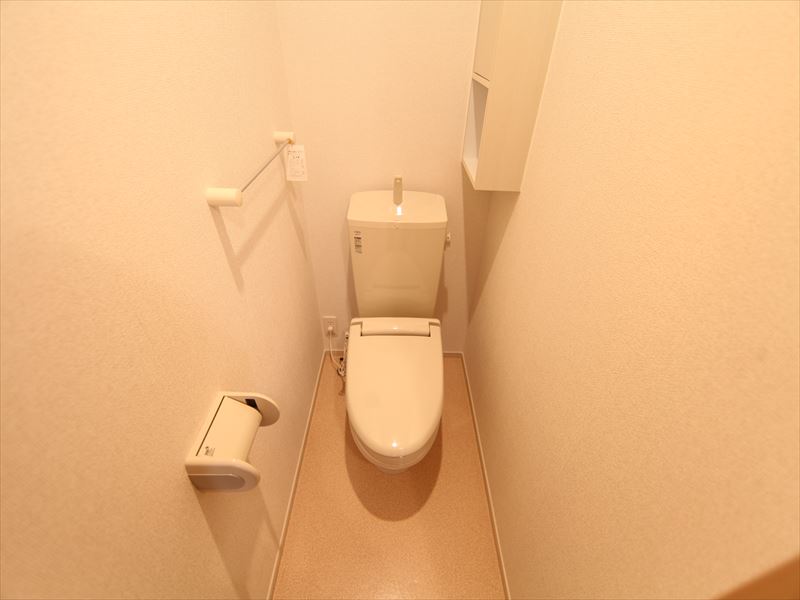 暖房便座 収納棚付