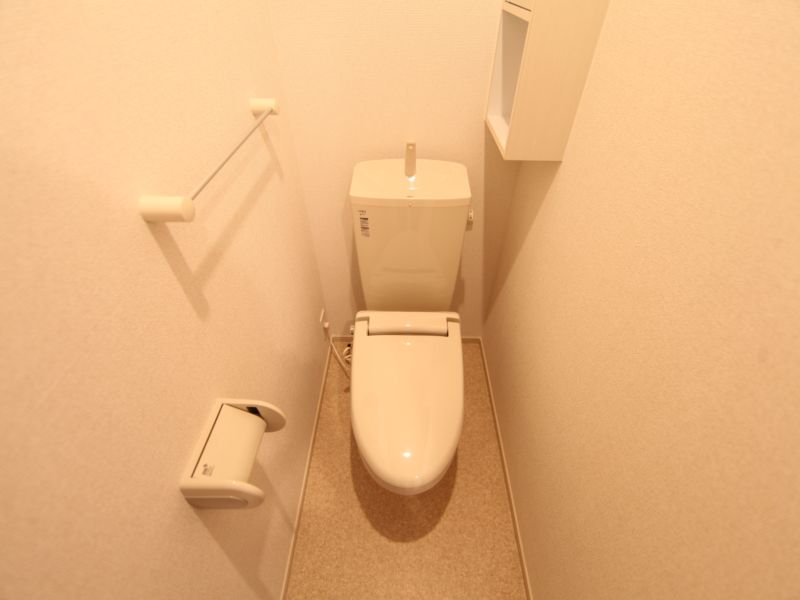 暖房便座付き 棚あります