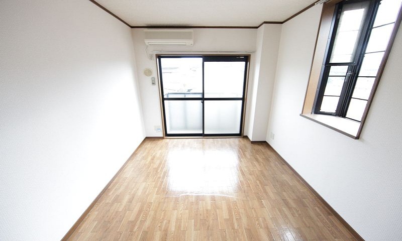 洋室 別角度から撮影