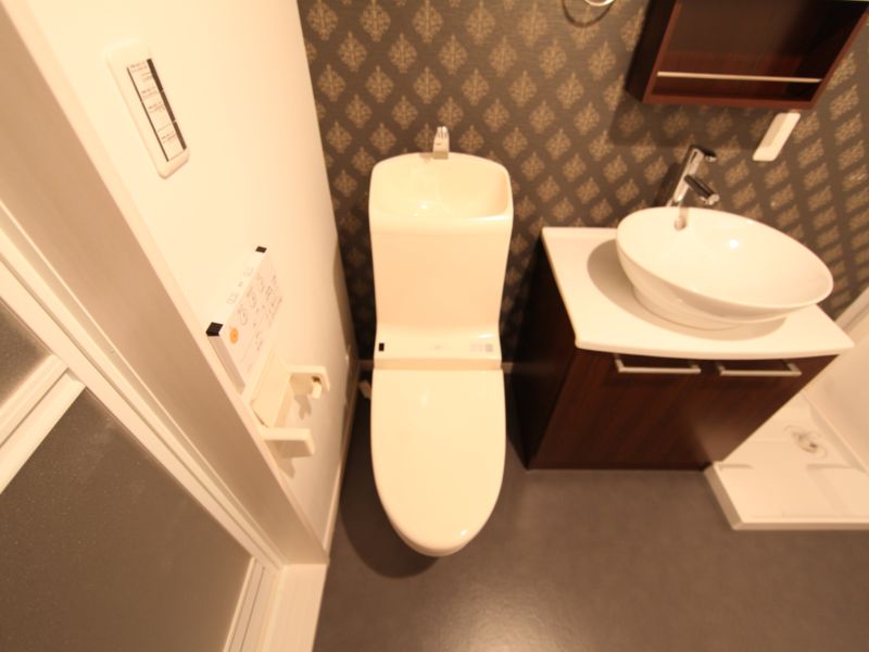 温水洗浄便座付トイレ