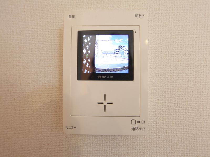 安心のモニター付きインターホン