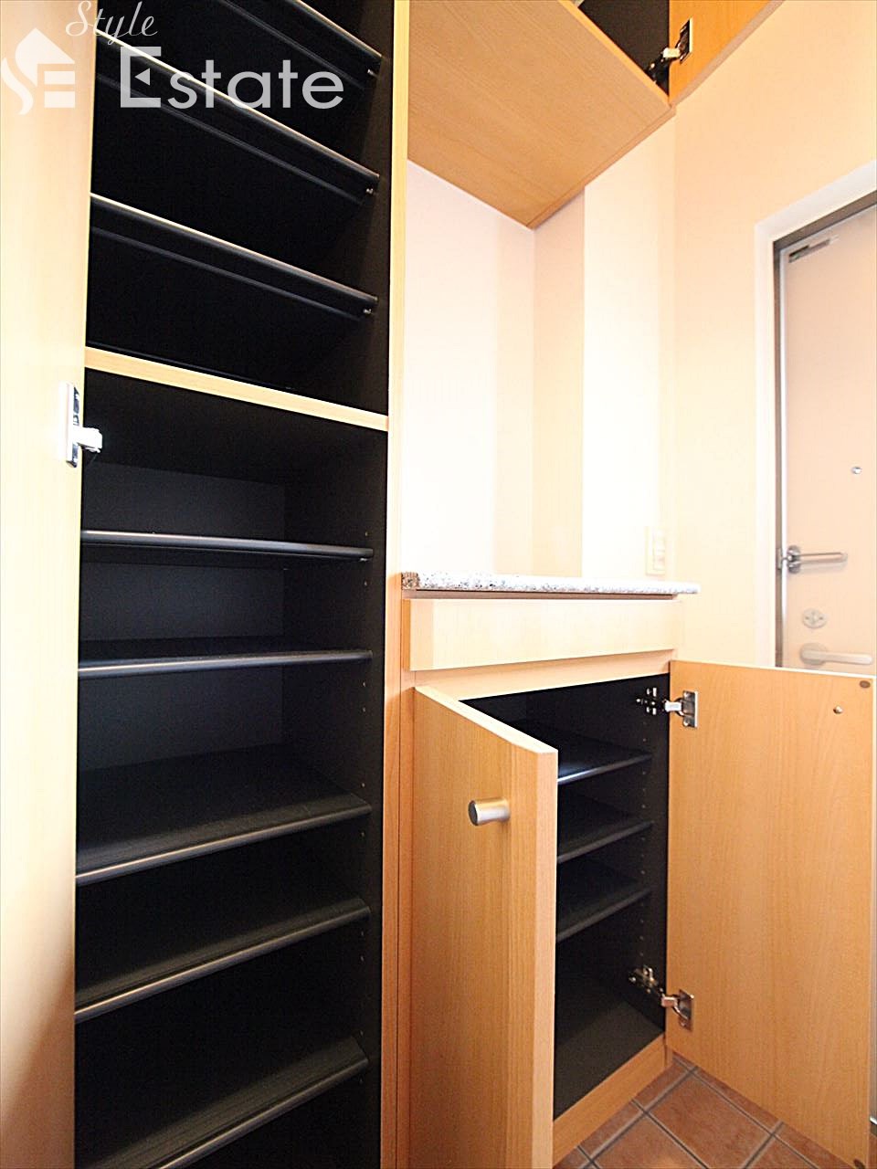 シューズボックス