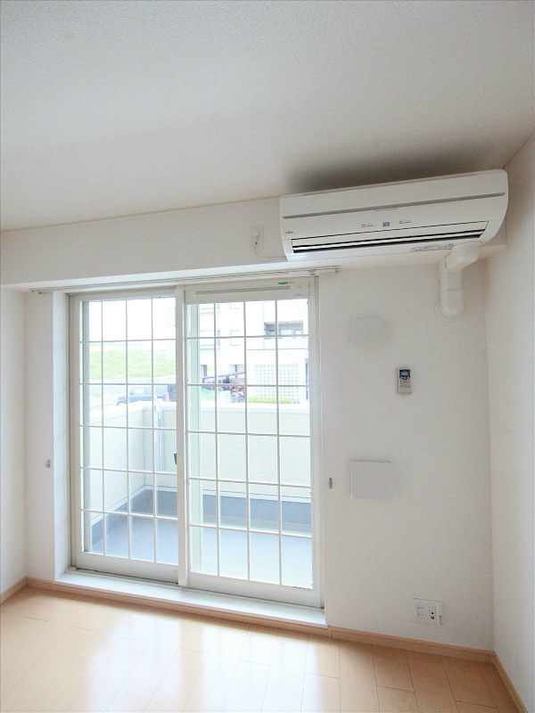LDK エアコン付いてます