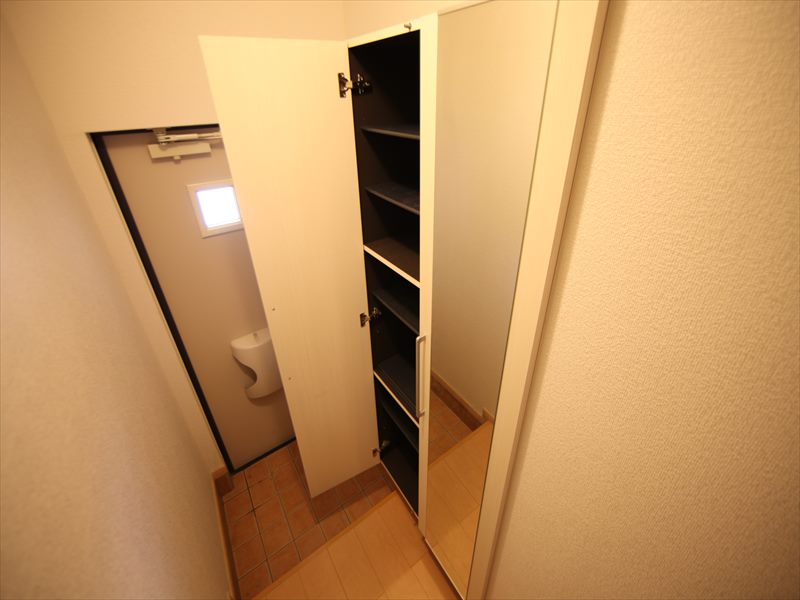 シューズボックス