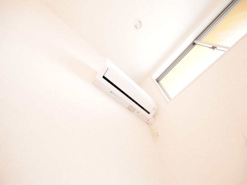 エアコン 室内物干し付