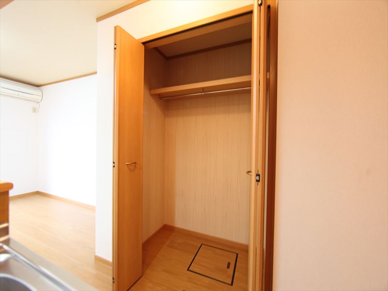 洋室12.3帖 クローゼット付