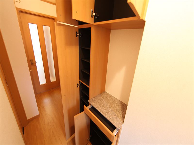 玄関 シューズボックス付