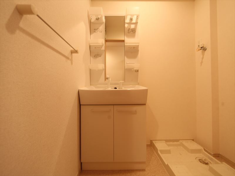 脱衣所 独立洗面台・シャンプードレッサー付