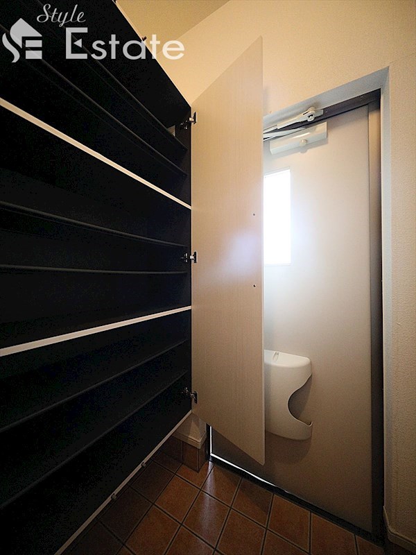 シューズボックス