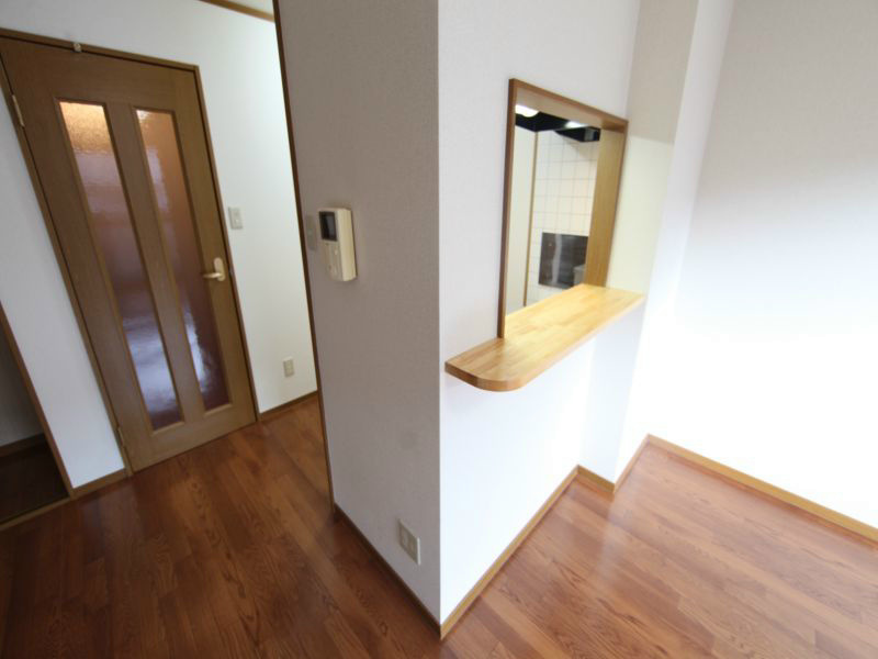 洋室 カウンターキッチン