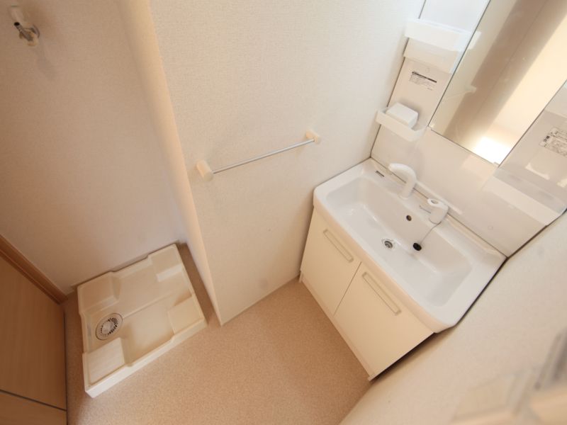 独立洗面所 シャンプードレッサー同タイプ