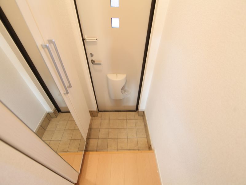 玄関 大型シューズボックスあり 同タイプ