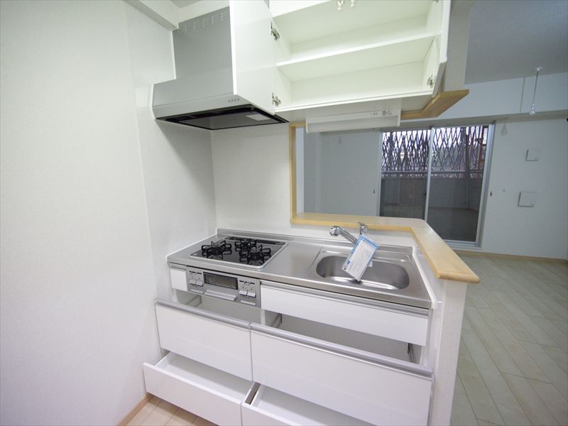 類似物件 キッチン収納