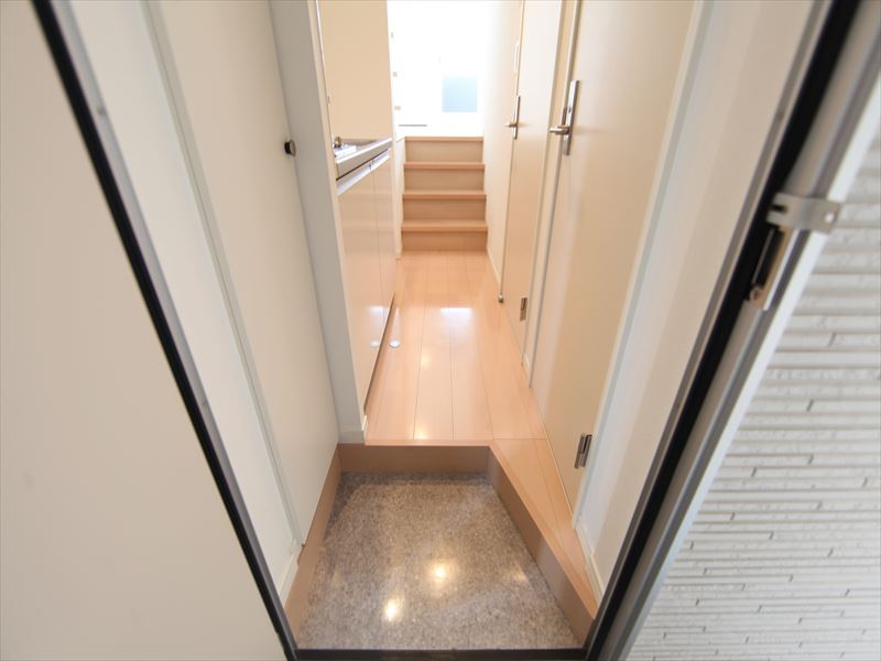 玄関 シューズボックスあります