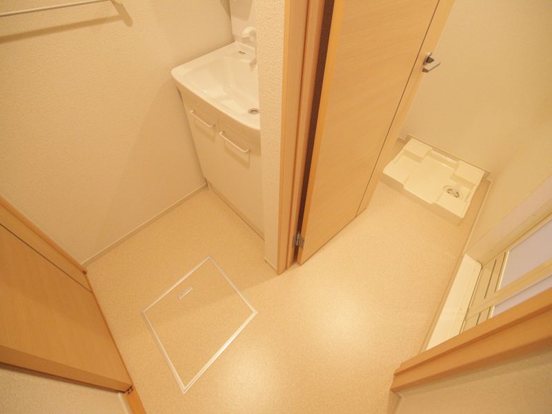 洗面所から脱衣場 室内洗濯機置き場