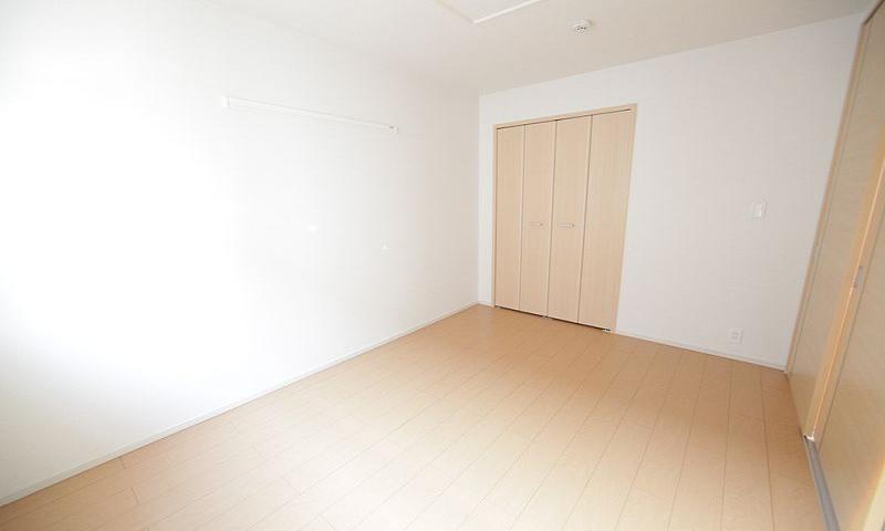 リビング横の洋室6.0帖 クローゼットあり