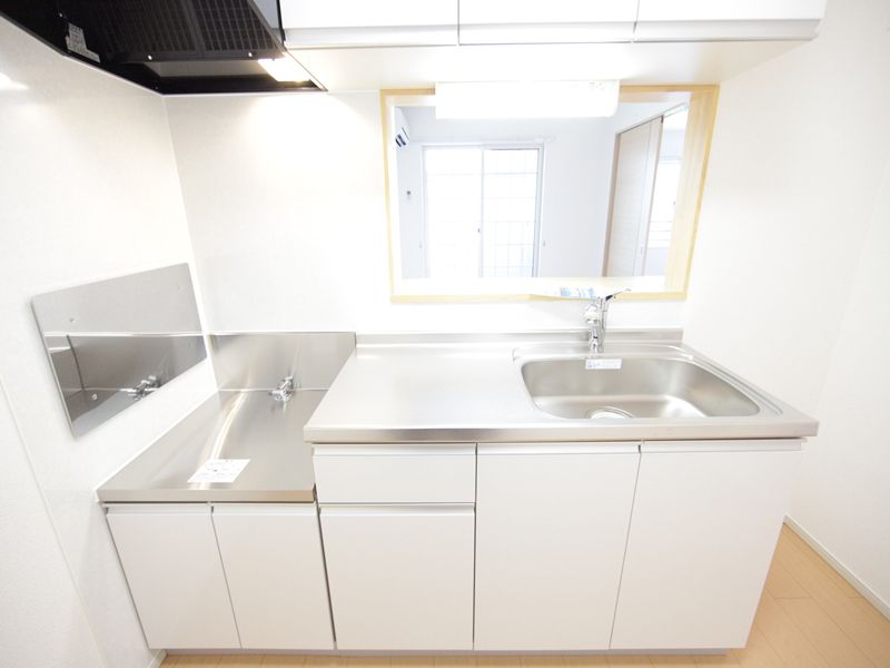 カウンターキッチン(ガス2口コンロ設置可)