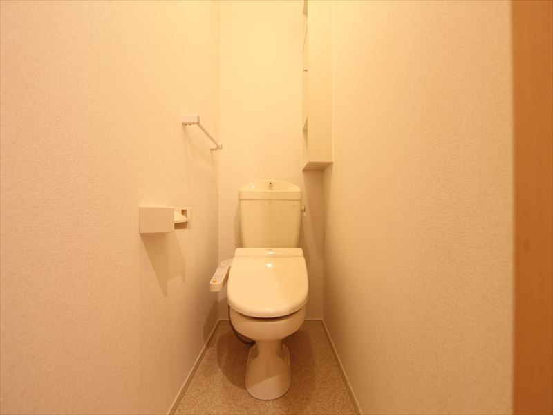 トイレ ウォシュレット付