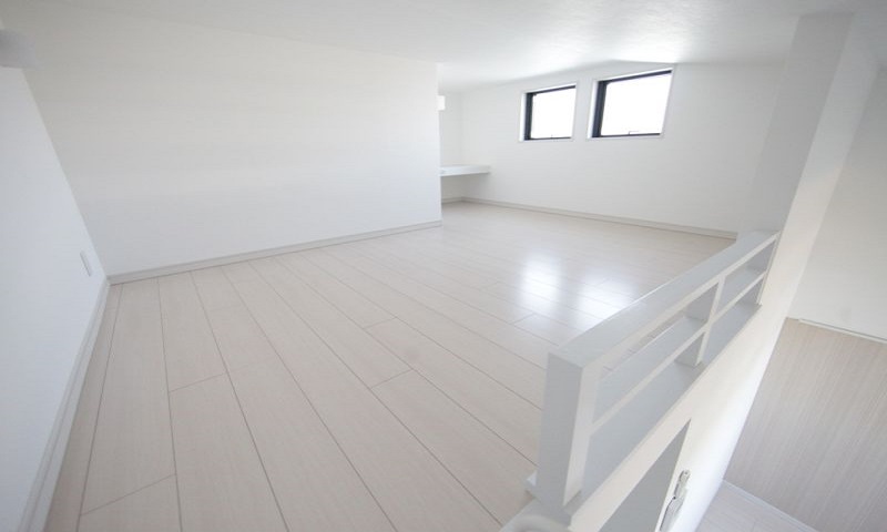 ロフト5.9帖 窓付