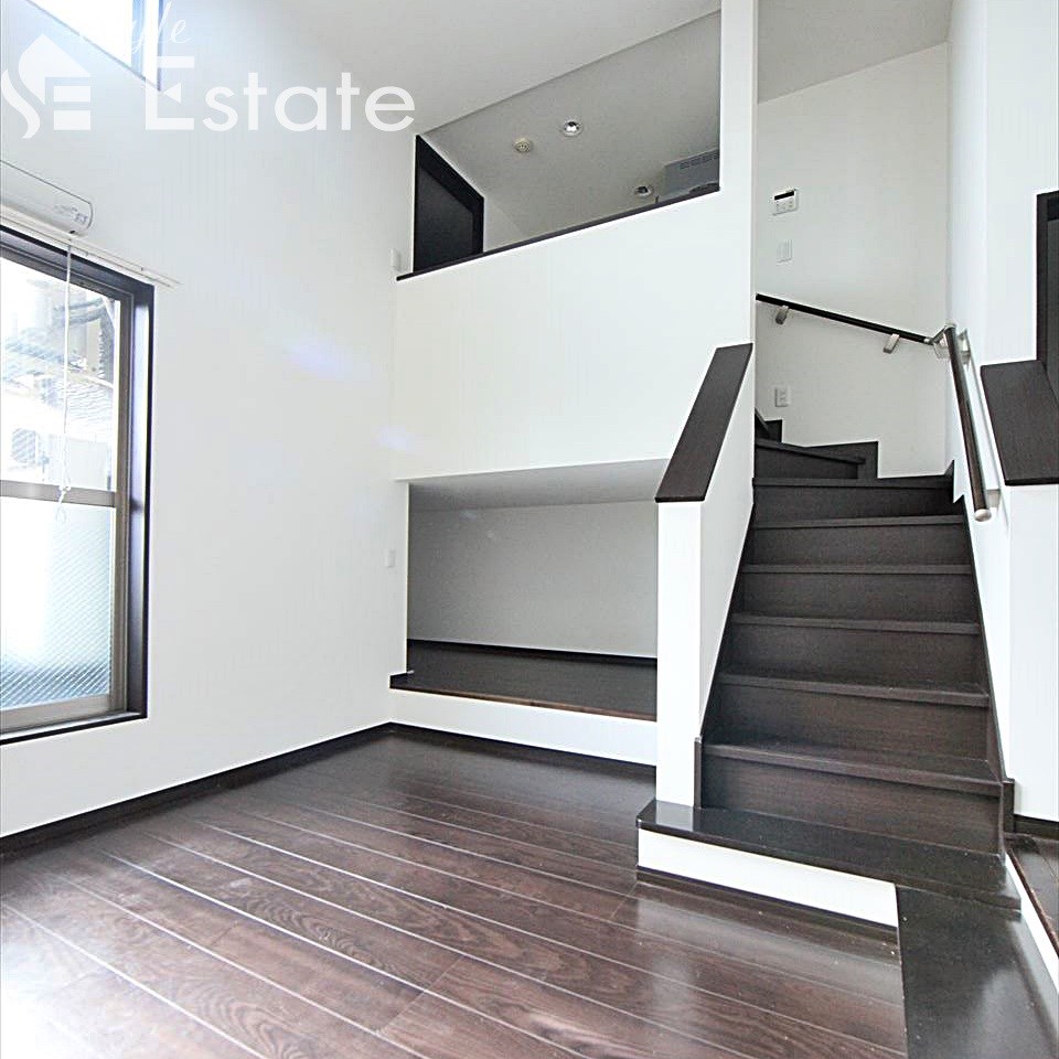 カーサ・カリーナ　（カーサカリーナ）