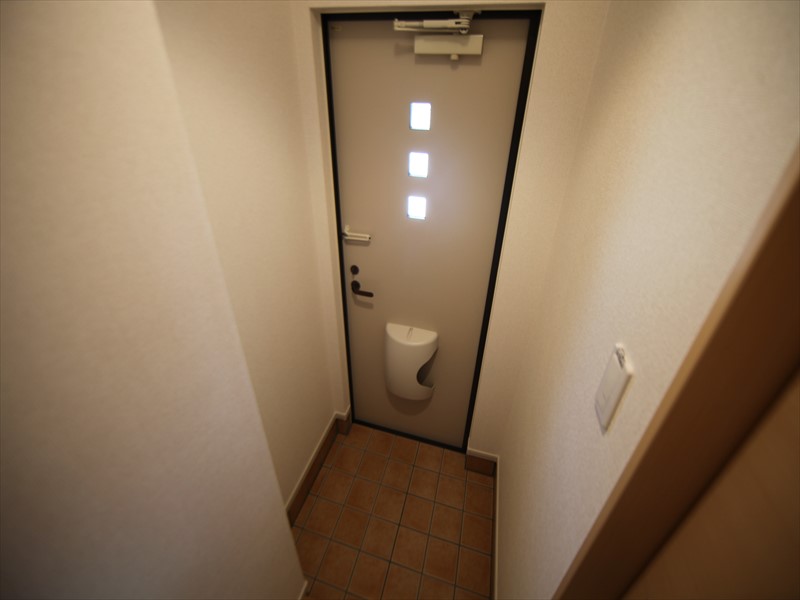 玄関スペースシューズBOX付