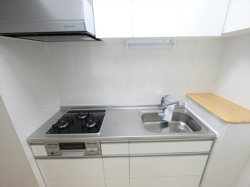 システムキッチン3口・グリル付き(キッチンの色は各部屋異なります)