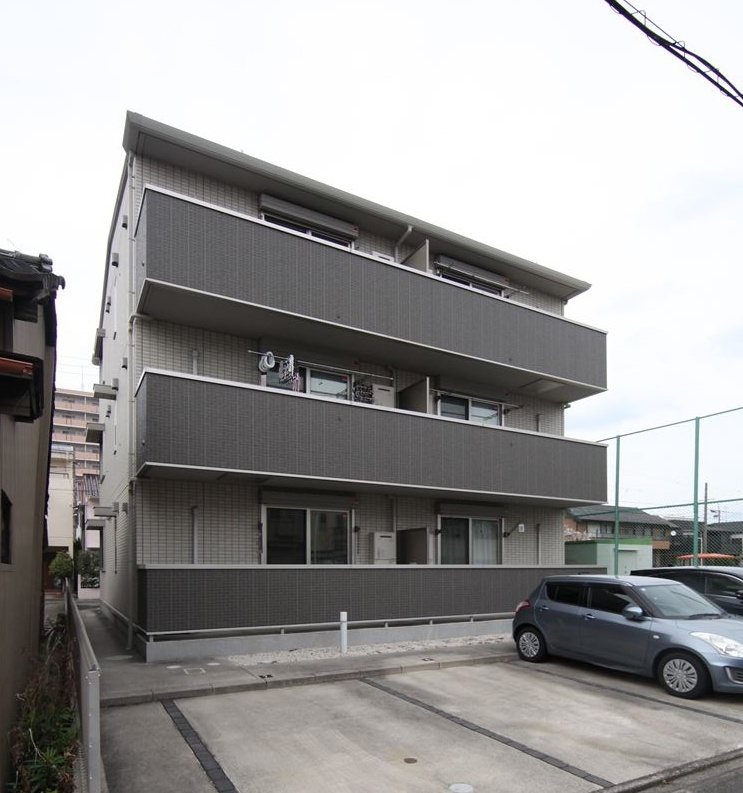 ルミエールこがね