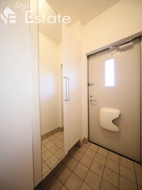 玄関 シューズボックス (鏡付)