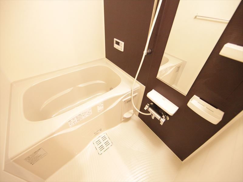 同施工会社参考画像 追焚き・浴室乾燥機能付きバスルーム