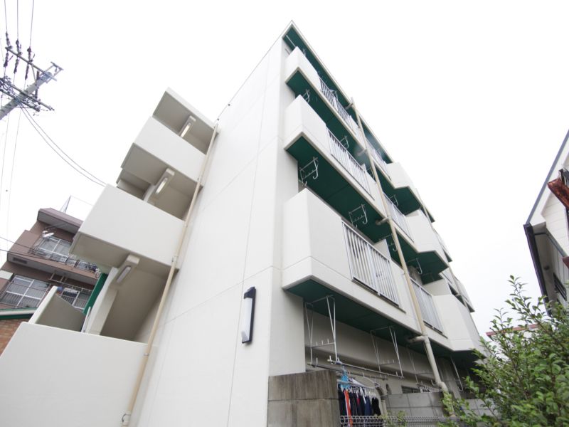 アベニュー大宝　（アベニュータイホウ）