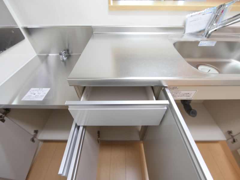 キッチン収納 同型モデルルーム