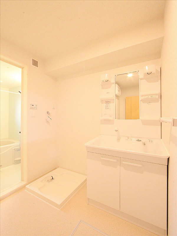 洗面脱衣所 シャンプードレッサー付