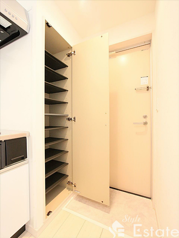 シューズボックス