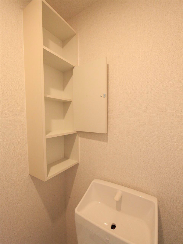 トイレ棚