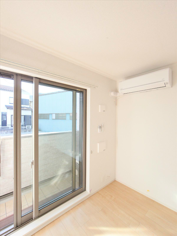 リビング★エアコンついてます