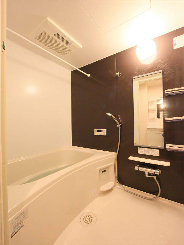 追い焚き機能付きバスルーム