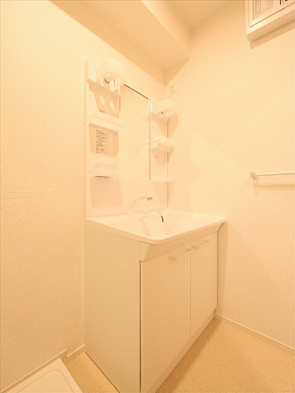 脱衣所 洗面台8シャンプードレッサー付)