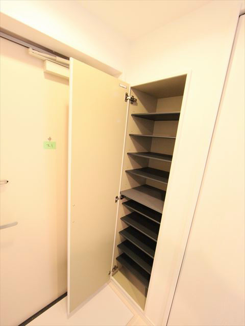 シューズボックス