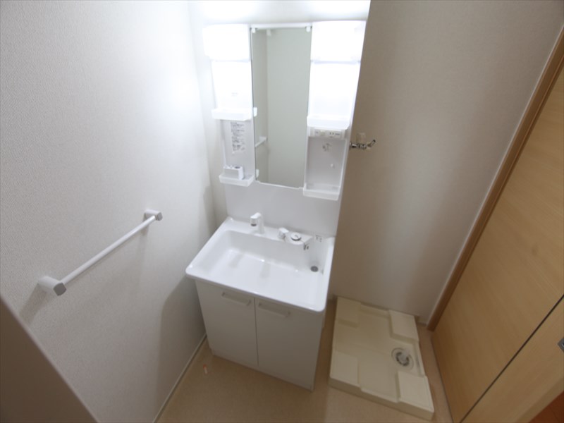 脱衣場 独立洗面台・シャンプードレッサー付