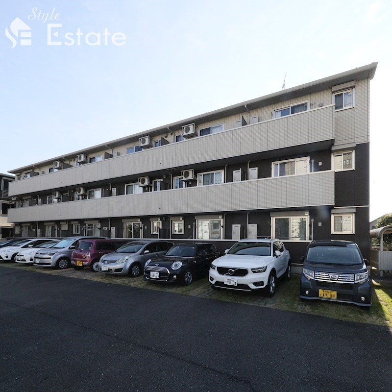 リヴェールスクエア