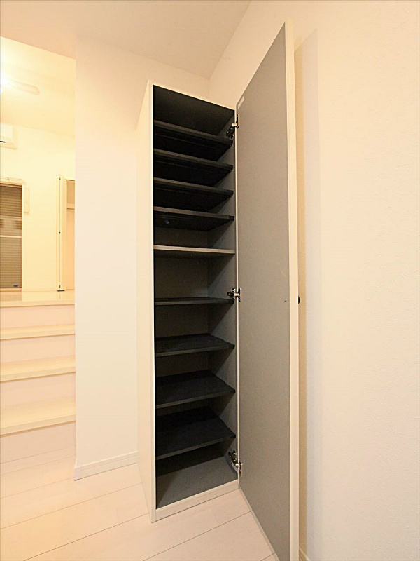 同施工会社画像玄関★シューズボックス付